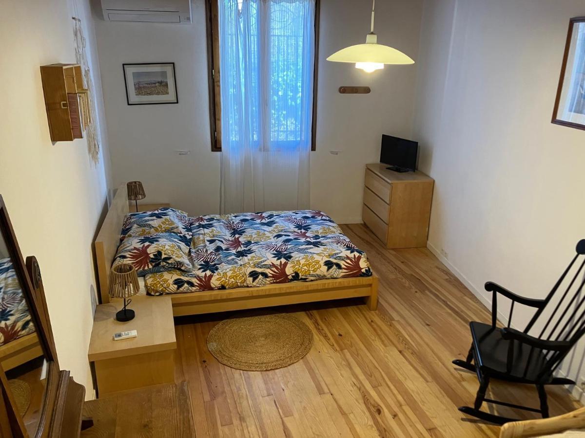 Chambres D'Hotes : Les Maisons De Gaia Tuchan Exterior photo