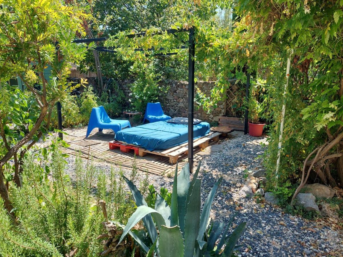 Chambres D'Hotes : Les Maisons De Gaia Tuchan Exterior photo